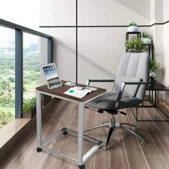COSTWAY Table D'ordinateur Portable Bureau Informatique Avec 4 Roulettes Table D’appoint Pour Ordinateur Table De Lit Plateau En MDF 50 X 40 X 65 Cm Noyer